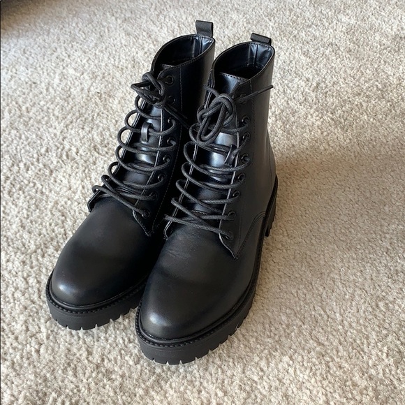 NWOT Combat Boots - Picture 1 of 4